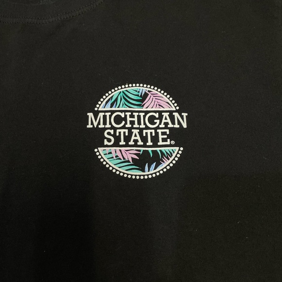 NWOT Michigan State University Oversized Long Sleeve Graphic Top Shirt (size L) - Picture 2 of 6